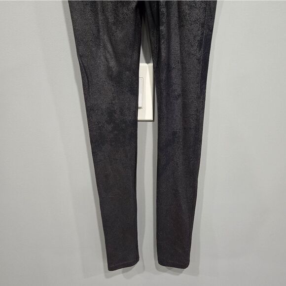 🐢 Spanx Leggings Small. Black some sheen/texture Size S - Picture 5 of 8